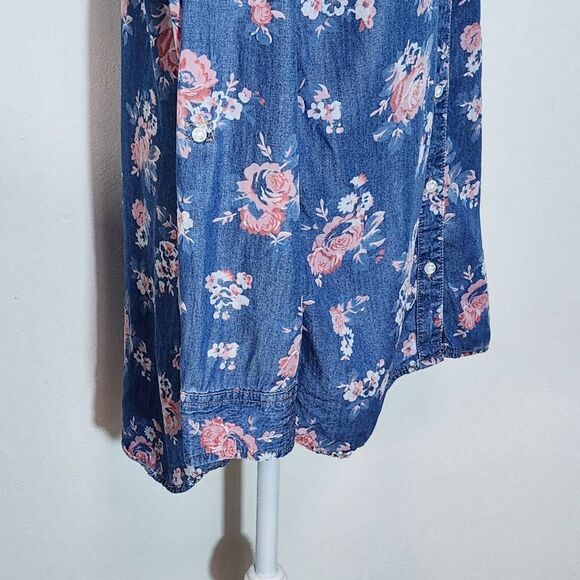 Cato Blue and Pink Floral Chambray Button Down Tunic Shirt Size Medium - Picture 5 of 10